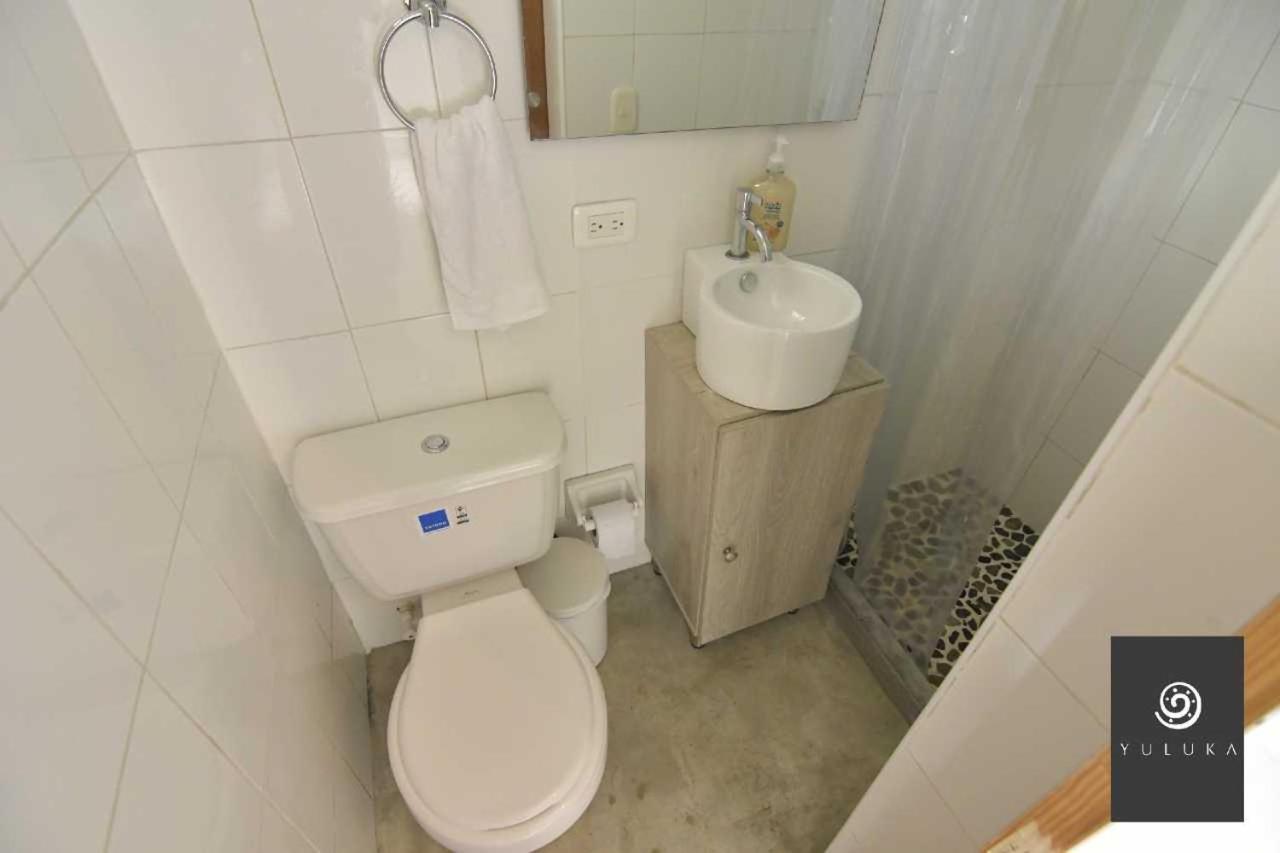 אפולו Yuluka Hostel מראה חיצוני תמונה