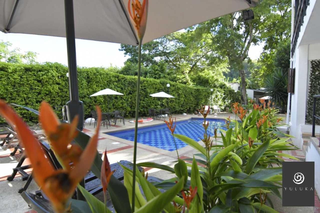 אפולו Yuluka Hostel מראה חיצוני תמונה