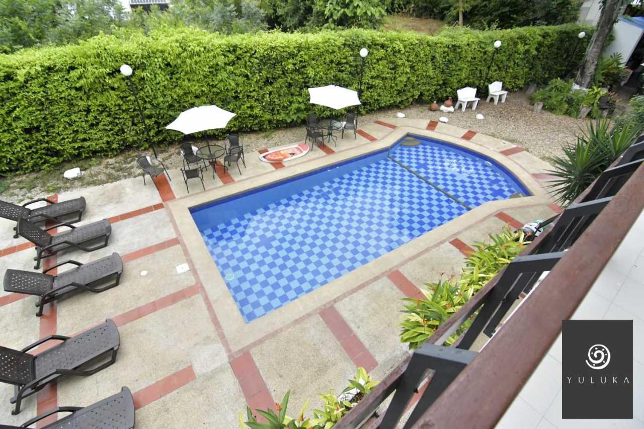 אפולו Yuluka Hostel מראה חיצוני תמונה