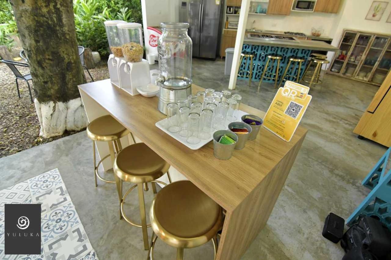 אפולו Yuluka Hostel מראה חיצוני תמונה
