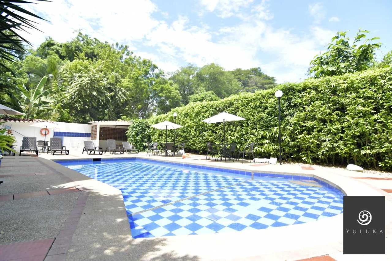 אפולו Yuluka Hostel מראה חיצוני תמונה