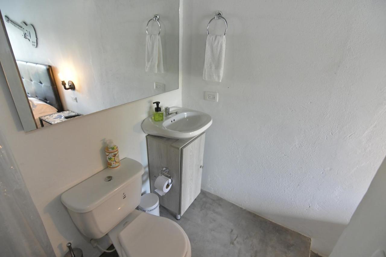 אפולו Yuluka Hostel מראה חיצוני תמונה