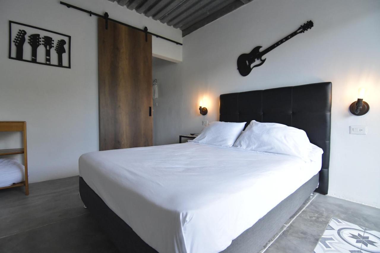 אפולו Yuluka Hostel מראה חיצוני תמונה