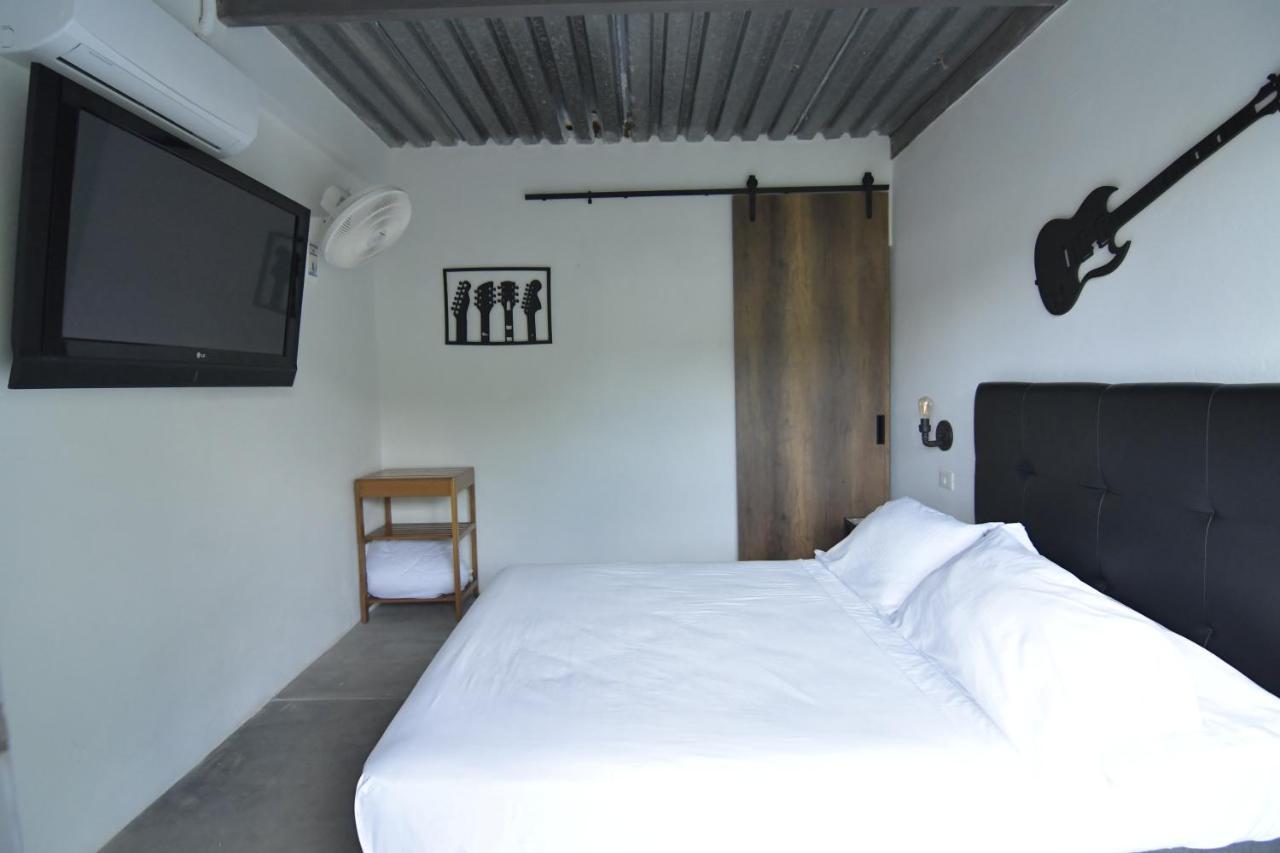 אפולו Yuluka Hostel מראה חיצוני תמונה