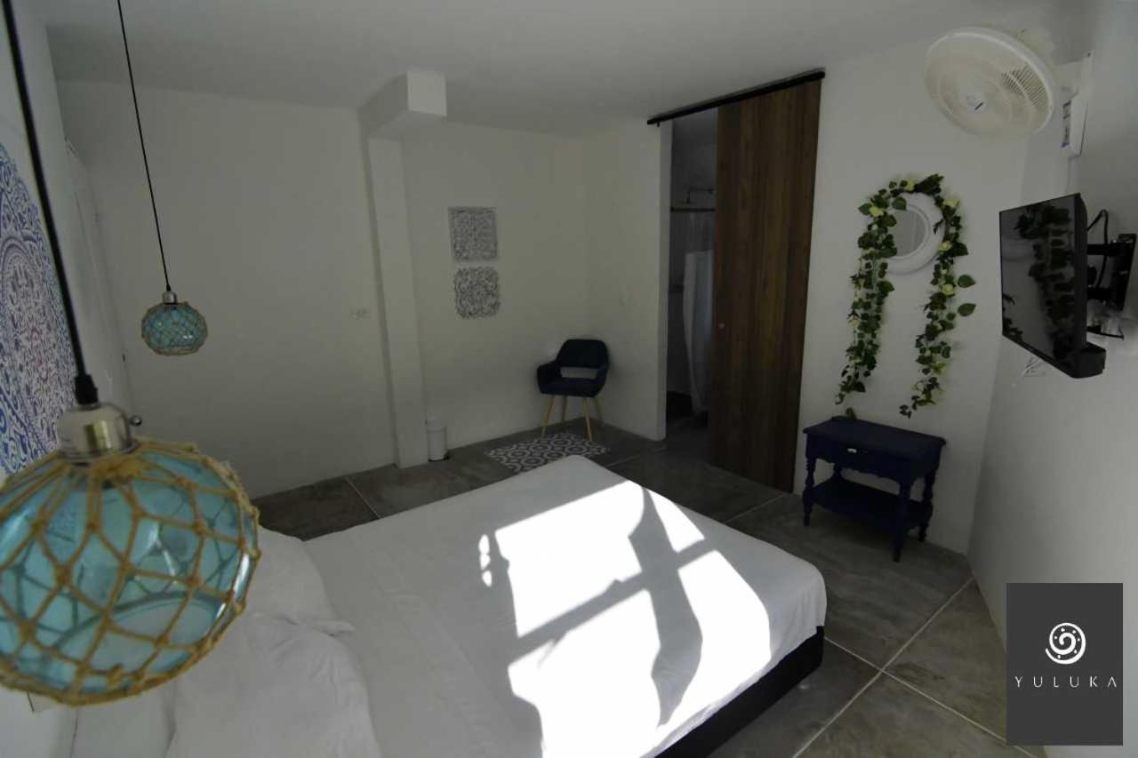 אפולו Yuluka Hostel מראה חיצוני תמונה