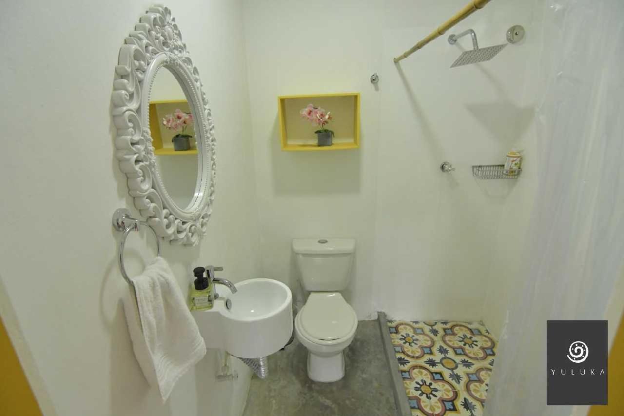 אפולו Yuluka Hostel מראה חיצוני תמונה